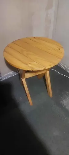 Mesa de Madeira Redonda