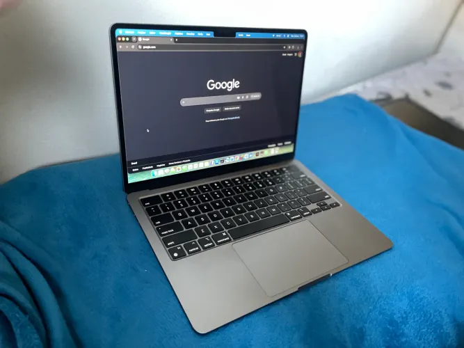 MacBook Air M2 16Gb RAM 256Gb SSD