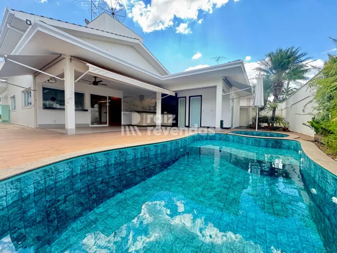 Residencial Granville - Casa térrea no Residencial Granville | 3 suítes, cinema, piscina e
