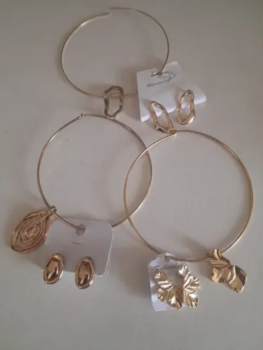 Conjunto de colar com brinco bijoux