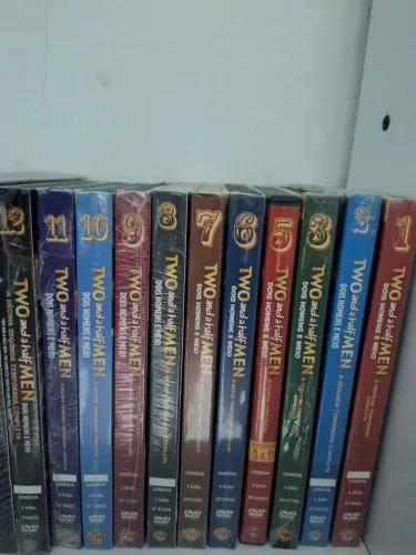 Dois Homens e Meio: DVDs: Série Completa.