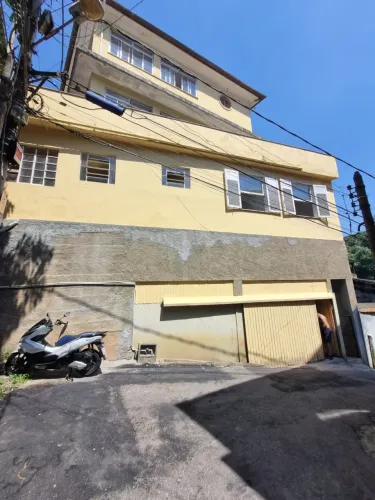 MURILO MACIEL IMÓVEIS LTDA. - ALUGA - Casa com 1 dormitório e vaga de garagem - Vila Milit