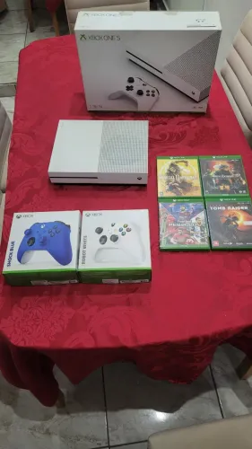 XBOX ONE S 1TB