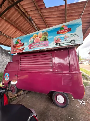 Combi , food Track