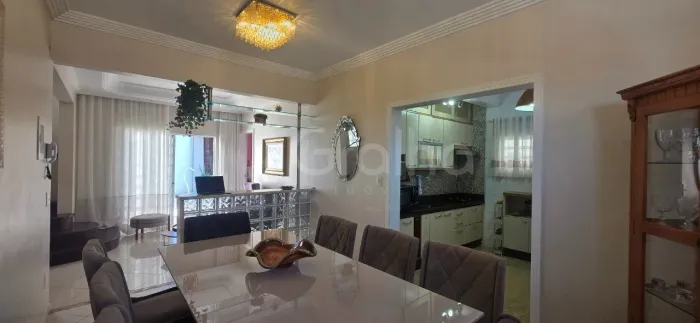 Casa para Venda em Florianópolis, Estreito, 3 dormitórios, 3 suítes, 3 banheiros, 5 vagas
