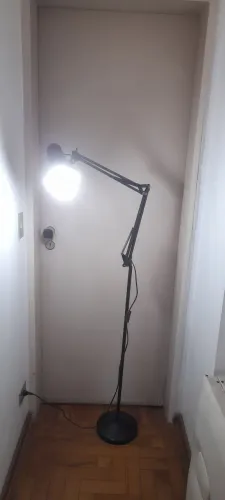 Luminária de chão articulada, bocal padrão