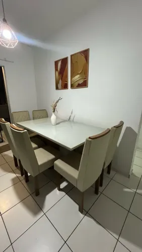 Mesa 6 cadeiras