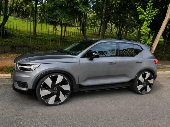 Volvo XC40 T-4 2.0 190cv FWD 2019