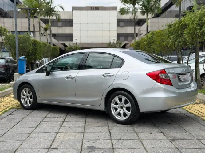 Honda Civic Sedan EXS 1.8/1.8 Flex 16V Aut. 4P 2012