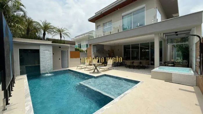 Sobrado de alto padrão a venda com 5 suítes, Sala de TV com HomeTheater, Sauna, Piscina co