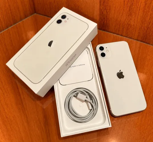 iPhone 11 - 128 GB