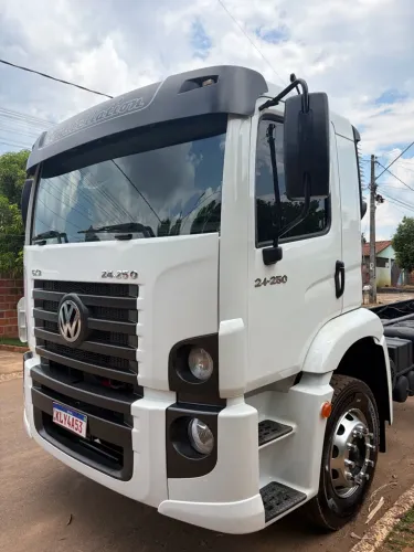Vw consttelenion 2450 chassi 11,80 m para boiadeiro