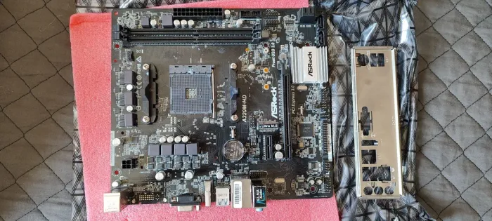 Placa Mãe Asrock A320M-HD