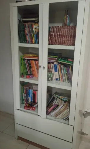 Estante de livros