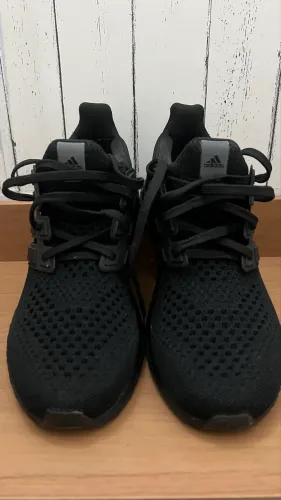 Tênis Adidas