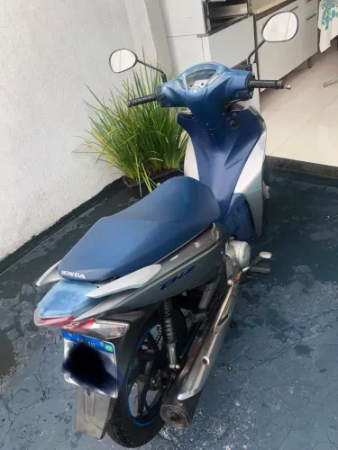 Honda Biz 125 2021 - R$ 13.000 - Documentação em Di