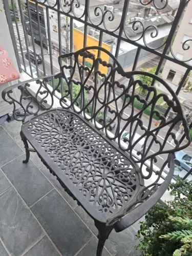 Banco em Ferro Fundido dois lugares para sacada ou jardim