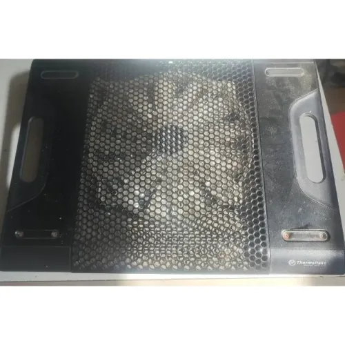 Base Cooler para Notebook Thermaltake 2 USB - Usada com Rachadura