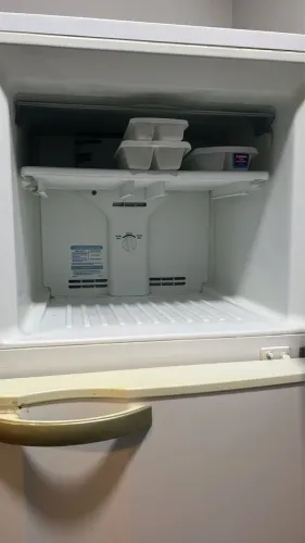 Vendo geladeira eletrolux