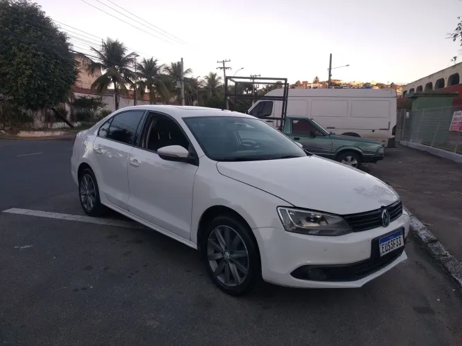 Volkswagen Jetta Comfortline 2.0 T.flex 8V 4P Tipt. 2011
