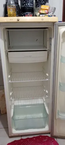 Vendo geladeira