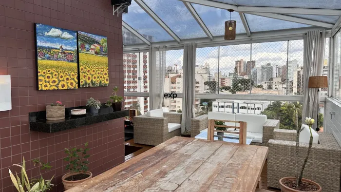 Cobertura no Centro Cívico | 175,32 M² | 2 Vagas de garagem