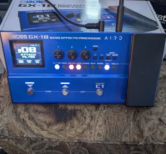 Boss GX-1B - Nova Pedaleira da Boss