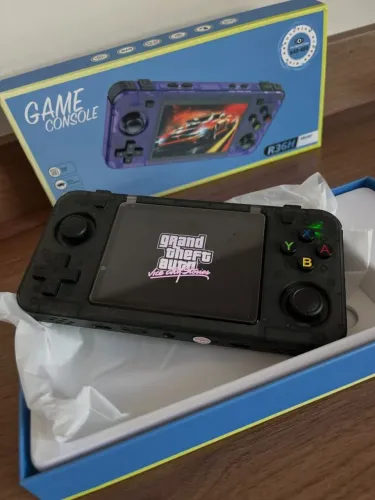 Console Portátil R36H 128GB Black Disponível