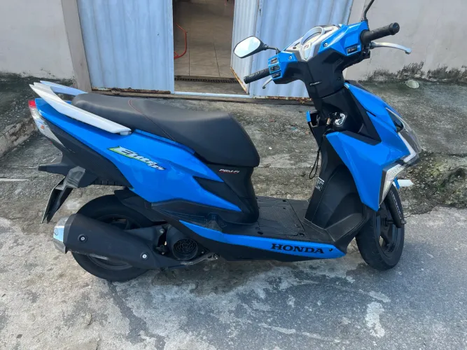 VENDO MOTO HONDA ELITE 125 COM 9.949km