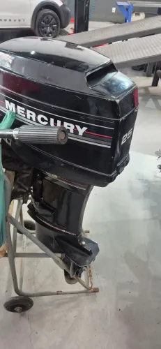 Motor Mercury 25hp partida elétrica
