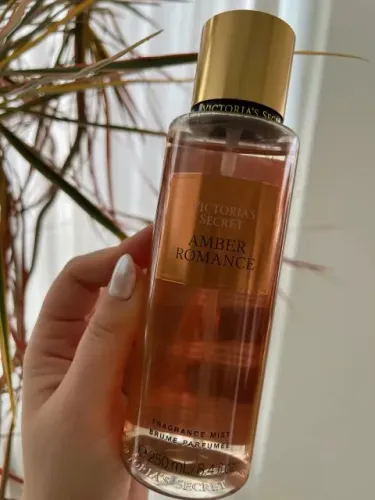 Body splash Amber Romance Victoria's Secrets