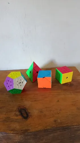 Lote de Cubos Mágicos