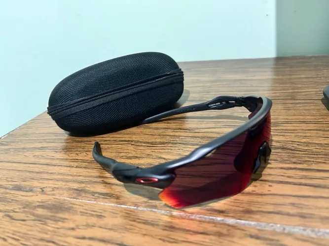 Óculos Sol Oakley Corrida 