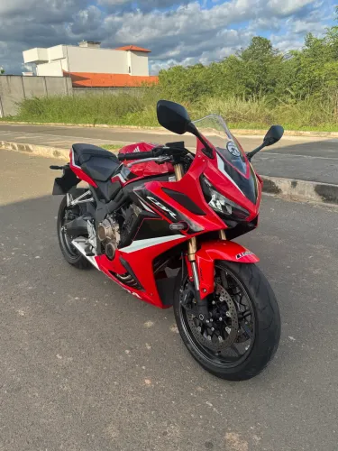 CBR 650 R