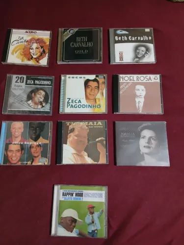 CDs para colecionadores variados em ótimo estado