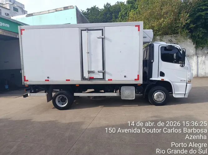 Vende-se acello 815 caminhão lindo trabalhando de segunda a sexta  zap * Daniel 