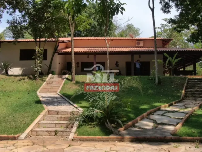 Chácara alto padrão 40 mil metros Goiânia/Teresópolis de Goiás