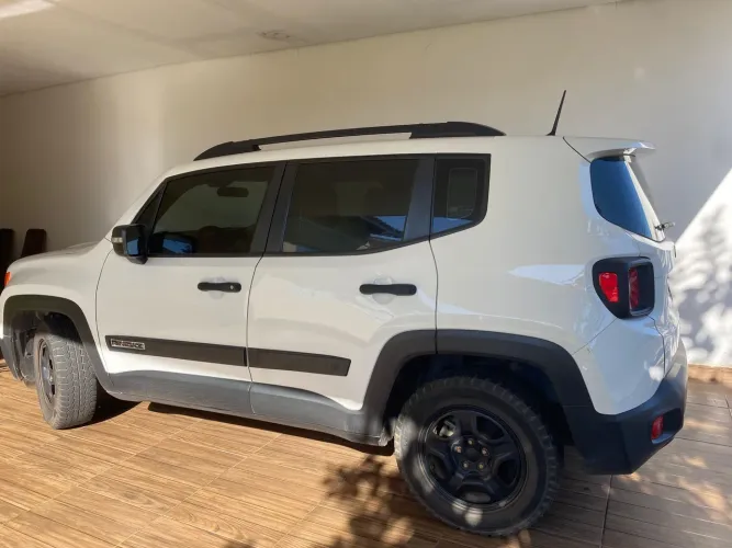 Jeep Renegade 1.8 4X2 Flex 16V Mec. 2016