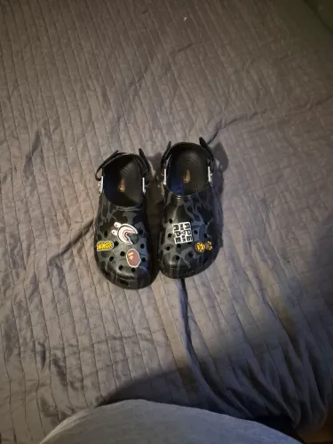 Crocs bape