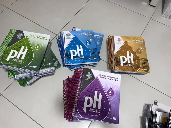 Livros PH 3 ano em otimo estado