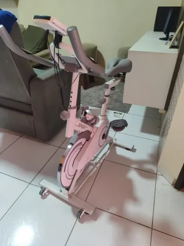 Bicicleta Ergométrica com Painel Digital - 8 kg | Até 120 kg
