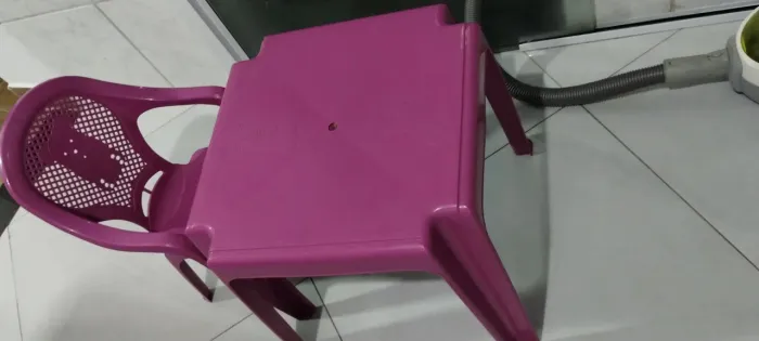 Mesa e cadeira infantil 