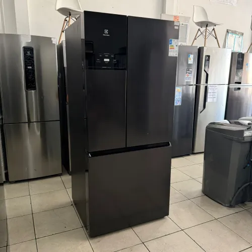 Geladeira Side by Side Electrolux 590L Black BARATO