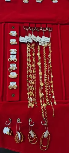 Semi jóias banhadas a ouro 