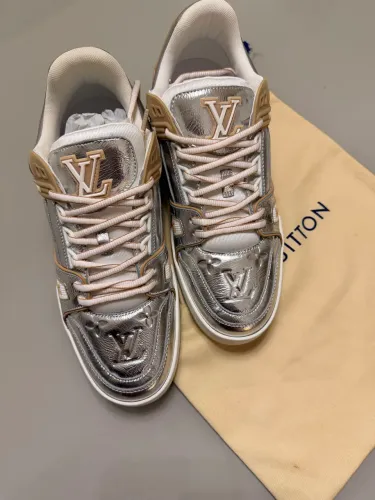 Tênis Louis Vuitton TAM 39