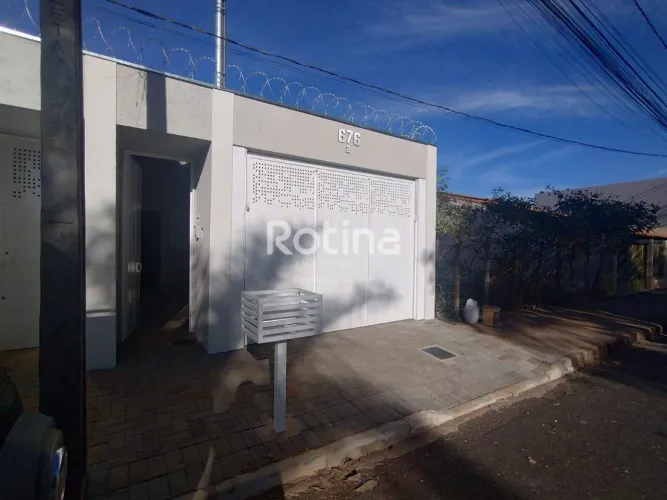 Casa para alugar, 3 quartos, Custódio Pereira - Uberlândia/MG - Rotina Imobiliária