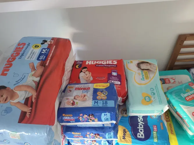 Super Lote Fraldas (RN, M, G) - Pampers, Huggies e outras (LACRADOS)