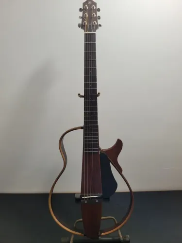 Violão Yamaha Slg 200s c/ defeito