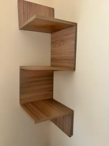 Prateleira de canto MDF estilo nicho (em bom estado)