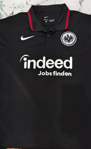 Camisa Oficial Eintracht Frankfurt GG